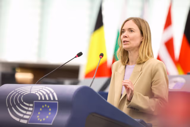 Photo 25: EP Plenary session - A stronger Europe for safer products to better protect consumers and tackle unfair competition: Boosting EU oversight in e-commerce and imports