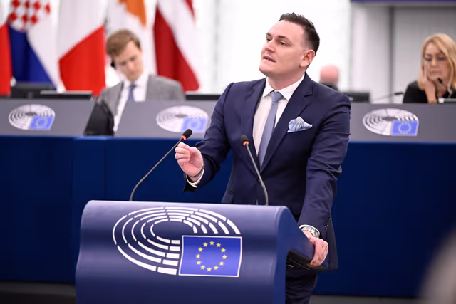 Valokuva 32: EP Plenary session - The urgent need for a ceasefire in Lebanon and for safeguarding the UNIFIL mission in light of the recent attacks