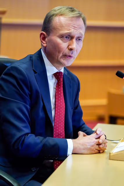 Fotografia 36: BUDG CONT - Confirmation hearing of Piotr Arkadiusz SERAFIN, European Commissioner-designate for Budget, Anti-Fraud and Public Administration