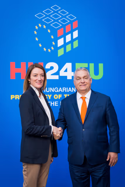 Photo 8: Informal meeting of Heads of State and Government in Budapest, Hungary