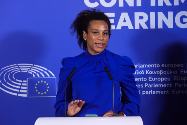 Fotografie 3: EMPL CULT -  Confirmation hearing of Roxana MÎNZATU, European Commissioner-designate forPeople, Skills and Preparedness - Press point