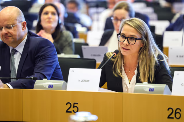 Fotografia 30: ITRE IMCO ENVI ECON -  Confirmation hearing of Stéphane SÉJOURNÉ, European Commissioner-designate for Prosperity and Industrial Strategy