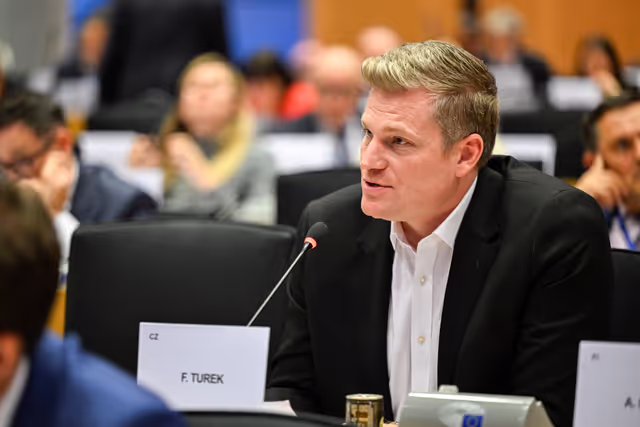 Fotografie 36: ITRE IMCO ENVI ECON -  Confirmation hearing of Stéphane SÉJOURNÉ, European Commissioner-designate for Prosperity and Industrial Strategy