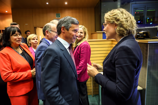 Fotografie 2: ITRE IMCO -  Confirmation hearing of Henna Maria VIRKKUNEN, European Commissioner-designate for Tech Sovereignty, Security and Democracy