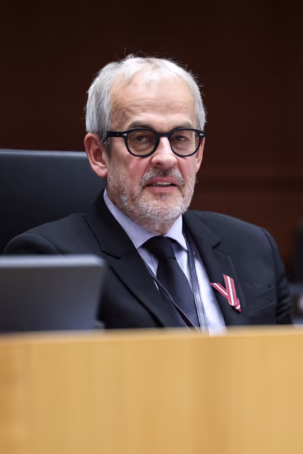 Fotogrāfija 33: EP Plenary session - Deplorable escalation of violence around the football match in the Netherlands and the unacceptable attacks against Israeli football fans