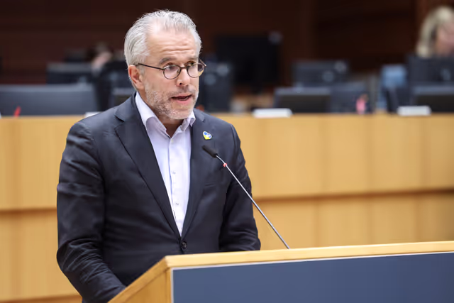 Fotogrāfija 29: EP Plenary session - Deplorable escalation of violence around the football match in the Netherlands and the unacceptable attacks against Israeli football fans