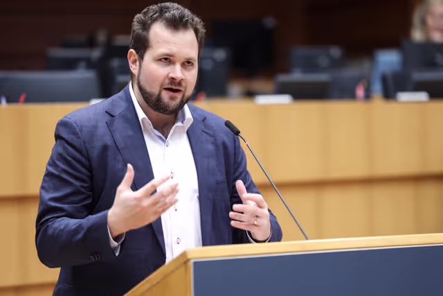 Fotogrāfija 30: EP Plenary session - Deplorable escalation of violence around the football match in the Netherlands and the unacceptable attacks against Israeli football fans