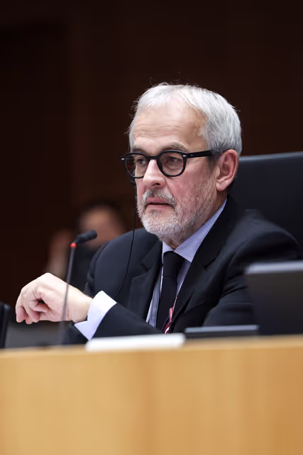 Fotogrāfija 25: EP Plenary session - Deplorable escalation of violence around the football match in the Netherlands and the unacceptable attacks against Israeli football fans
