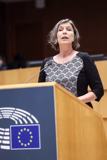 Fotogrāfija 24: EP Plenary session - Deplorable escalation of violence around the football match in the Netherlands and the unacceptable attacks against Israeli football fans