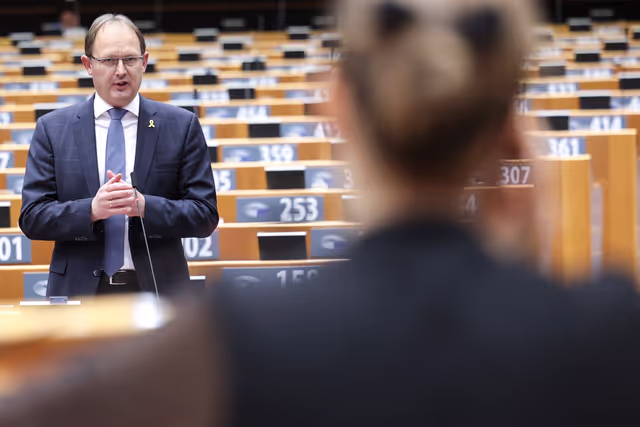 Fotogrāfija 19: EP Plenary session - Deplorable escalation of violence around the football match in the Netherlands and the unacceptable attacks against Israeli football fans