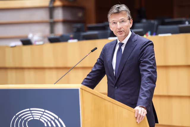 Fotogrāfija 14: EP Plenary session - Deplorable escalation of violence around the football match in the Netherlands and the unacceptable attacks against Israeli football fans