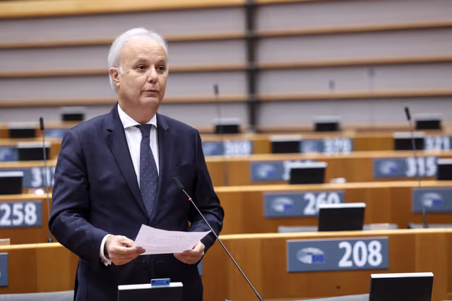 Fotogrāfija 5: EP Plenary session - Deplorable escalation of violence around the football match in the Netherlands and the unacceptable attacks against Israeli football fans