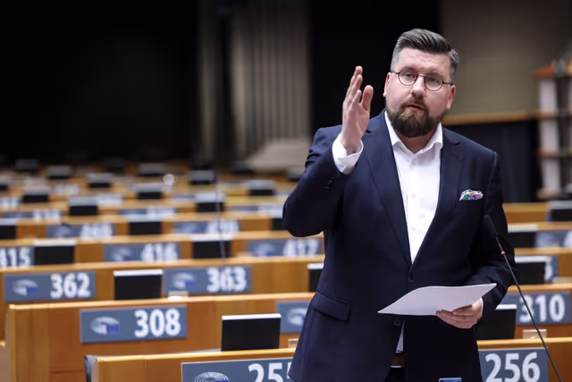 Fotogrāfija 4: EP Plenary session - Deplorable escalation of violence around the football match in the Netherlands and the unacceptable attacks against Israeli football fans