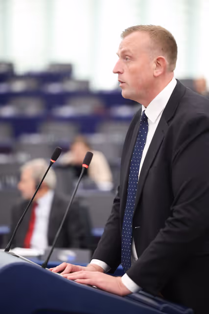 Fotografia 16: EP Plenary session - The Autumn 2024 Economic Forecast: a gradual rebound in an adverse environment