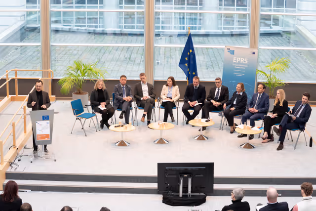 Fotografia 36: EPRS Policy roundtable - Ten issues to watch in 2025