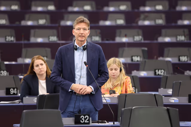 Photo 42: EP Plenary session - Heat record year 2024 - the need for climate action to fight global warming