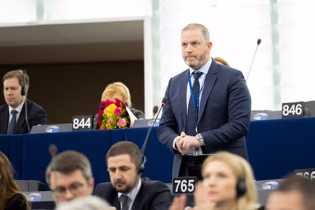 Photo 3: EP Plenary session - The need to enforce the Digital Services Act to protect democracy on social media platforms against foreign interference and biased algorithms