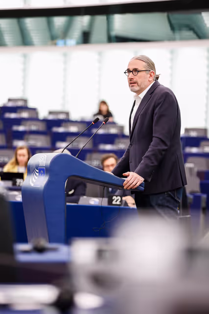 Photo 12: EP Plenary session - Failure of the negotiations in Busan for a UN plastic treaty and the urgent need to tackle plastic pollution at international and Union level