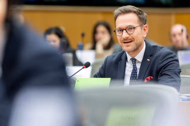 Photo 10: REGI - A revamped long-term budget for the Union in a changing world