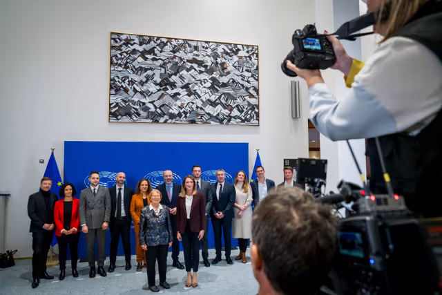Photo 2: Holocaust Remembrance Day - Group photo with the leaders of political groups