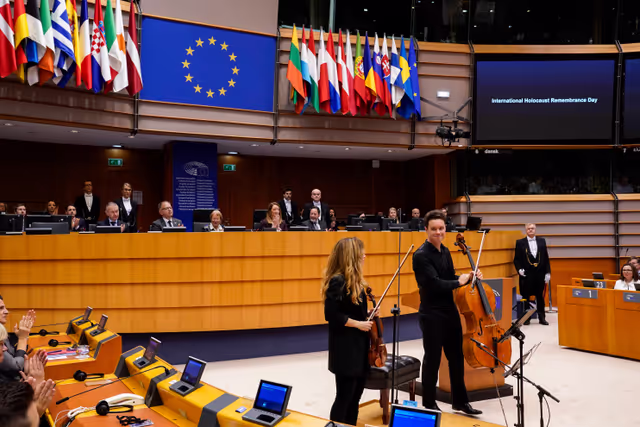 Photo 32: International Holocaust Remembrance Day
