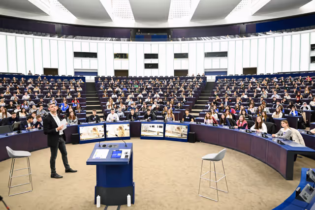 Photo 34 : Euroscola