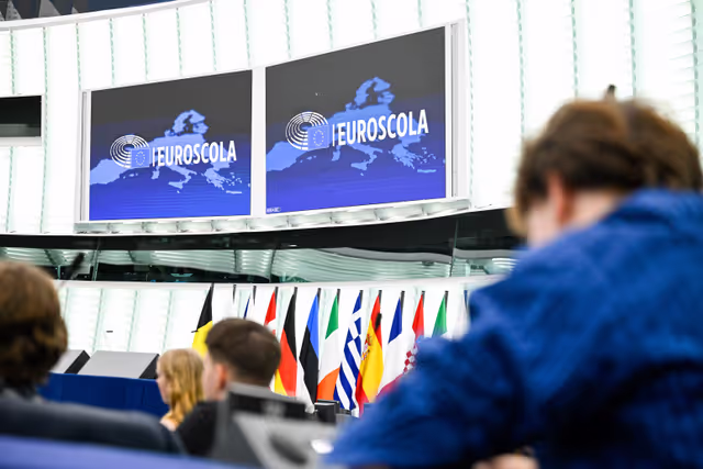 Photo 8: Euroscola