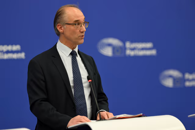 Fotografia 4: Last minute briefing