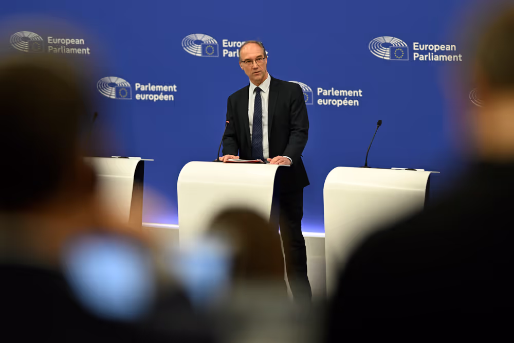 Last minute briefing