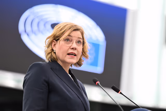 Foto 32: EP Plenary session - US AI chip export restrictions: a challenge to European AI development and economic resilience