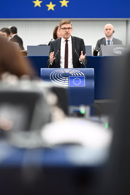 Foto 30: EP Plenary session - US AI chip export restrictions: a challenge to European AI development and economic resilience