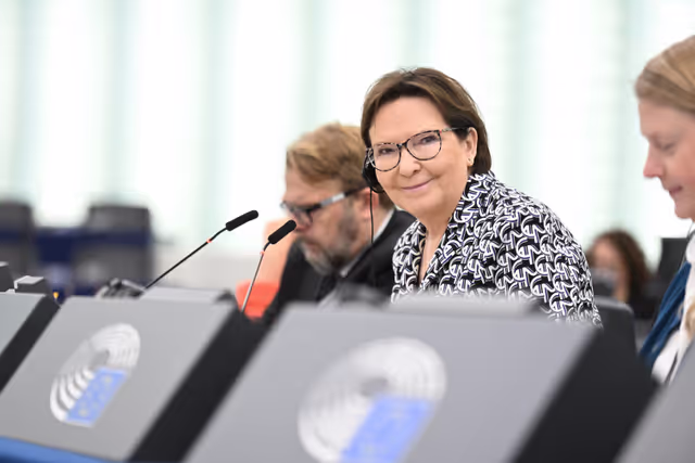 Foto 16: EP Plenary session - US AI chip export restrictions: a challenge to European AI development and economic resilience