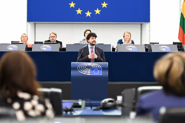 Foto 9: EP Plenary session - US AI chip export restrictions: a challenge to European AI development and economic resilience