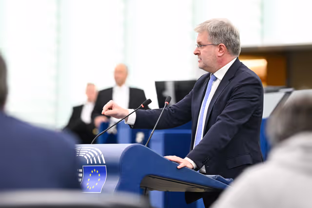 Photo 4: EP Plenary session - Collaboration between conservatives and far right as a threat for competitiveness in the EU