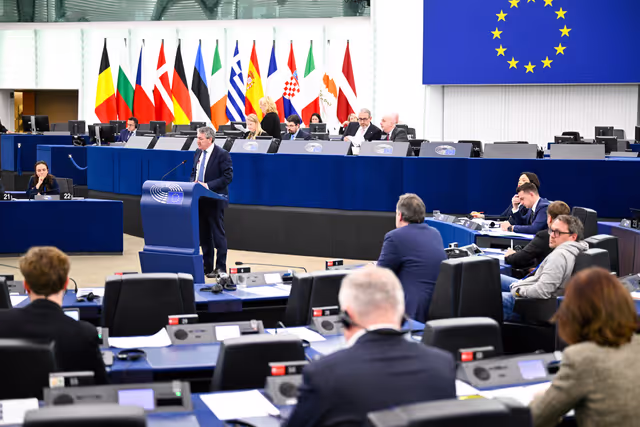 Photo 3: EP Plenary session - Collaboration between conservatives and far right as a threat for competitiveness in the EU