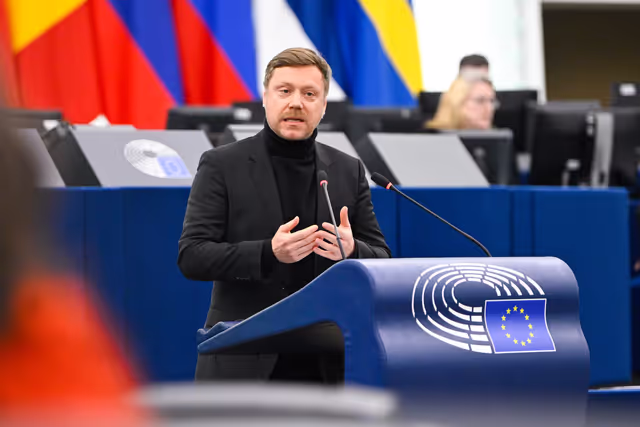 Photo 1: EP Plenary session - Collaboration between conservatives and far right as a threat for competitiveness in the EU