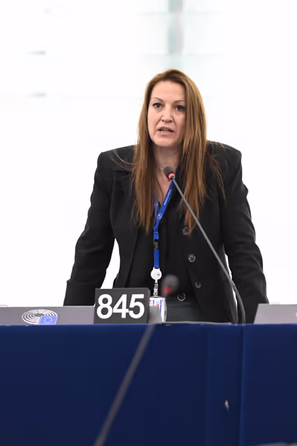 Fotografie 2: EP Plenary session - Honouring the memory of Ján Kuciak and Martina Kušnírová