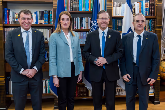 Photo 5: Official visit by Roberta METSOLA, EP President to Israel and occupied Palestinian territories - Meeting with Isaac HERZOG, President of Israel