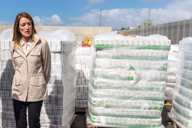 Photo 10: Official visit by Roberta METSOLA, EP President to Israel and occupied Palestinian territories - Crossing into Gaza and Visit to the Border-Crossing Point & to Humanitarian Operations at Kerem Shalom Border