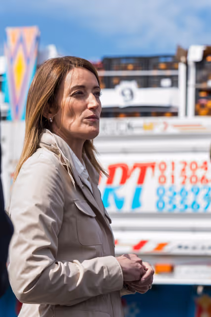 Photo 9: Official visit by Roberta METSOLA, EP President to Israel and occupied Palestinian territories - Crossing into Gaza and Visit to the Border-Crossing Point & to Humanitarian Operations at Kerem Shalom Border