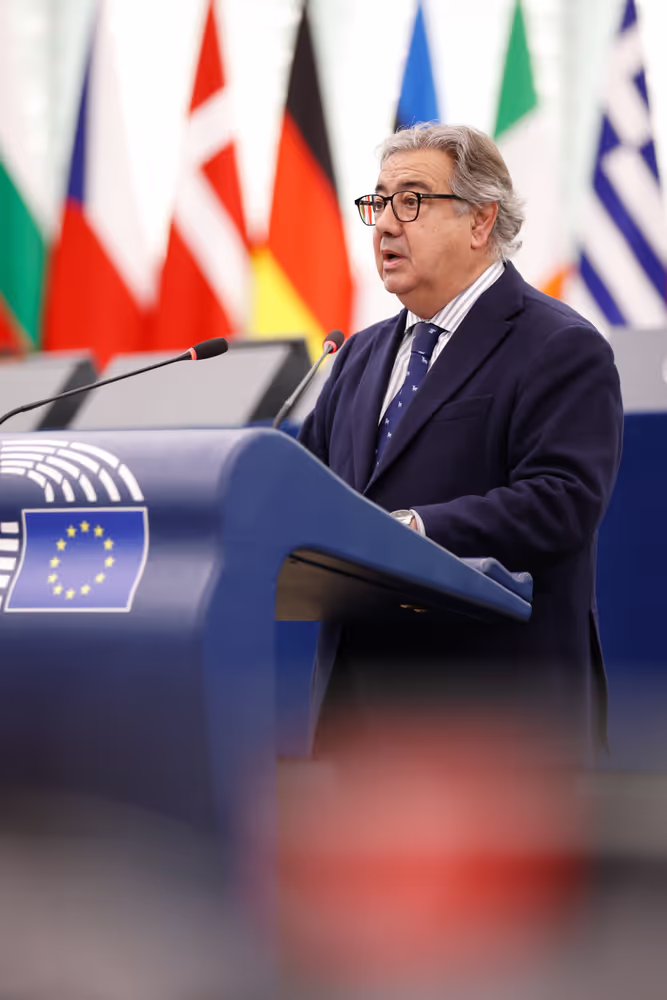 EP Plenary session - Presentation of the proposal on a new common approach on returns