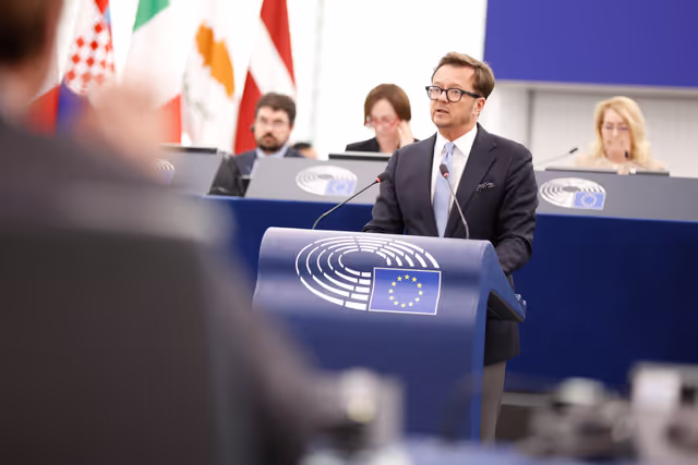 Foto 18: EP Plenary session - Presentation of the proposal on a new common approach on returns