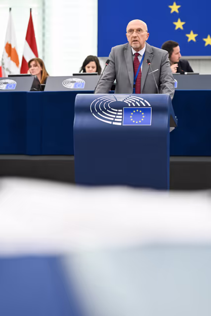 EP Plenary session - White paper on the future of European defence