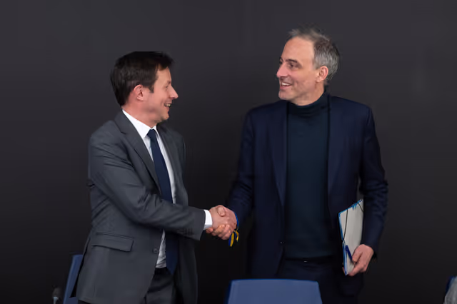 François-Xavier BELLAMY and Raphaël GLUCKSMANN meet with journalists