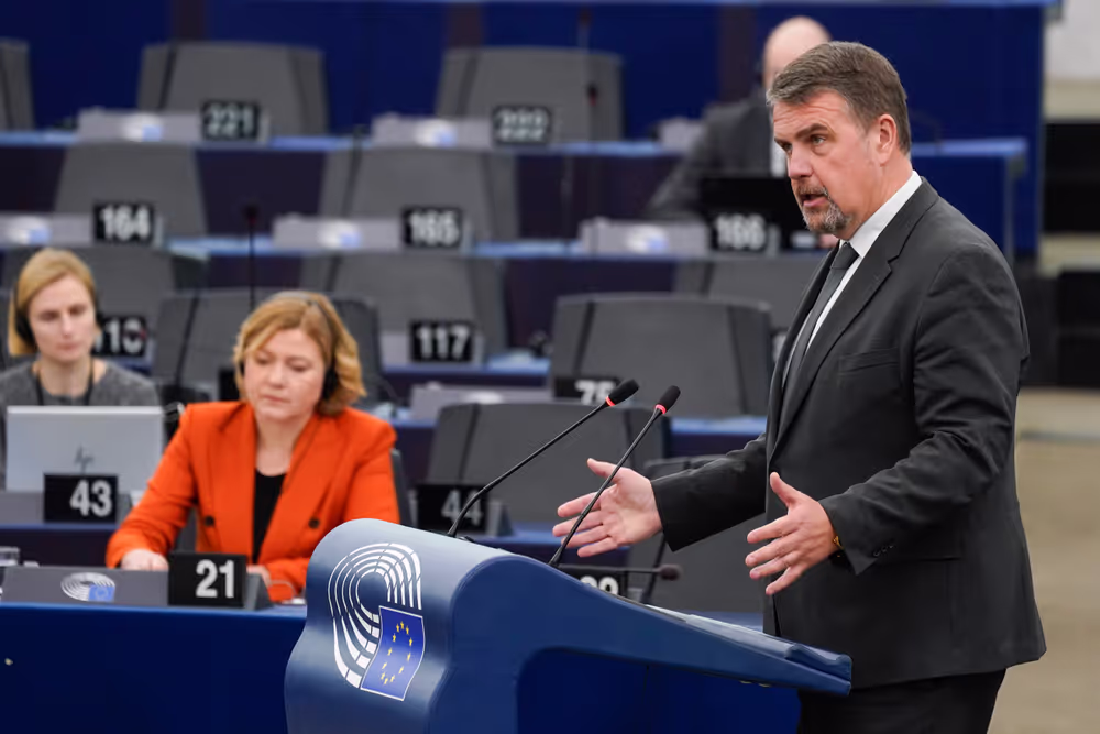 EP Plenary session - 100 days of the new Commission – Delivering on Defence, Competitiveness, Simplification and Migration as our priorities