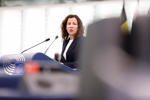 EP Plenary session - Social and employment aspects of restructuring processes: the need to protect jobs and workers’ rights