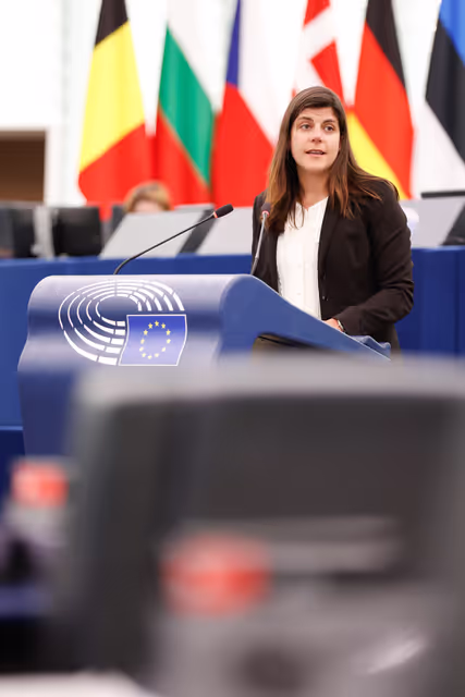 Fotografie 41: EP Plenary session - Social and employment aspects of restructuring processes: the need to protect jobs and workers’ rights