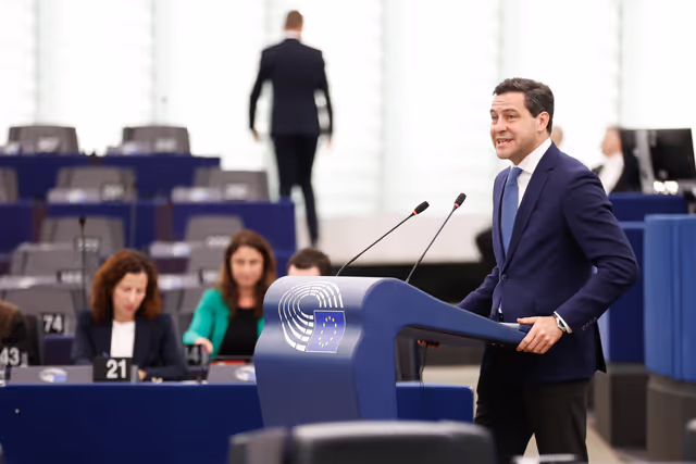 Fotografie 38: EP Plenary session - Social and employment aspects of restructuring processes: the need to protect jobs and workers’ rights