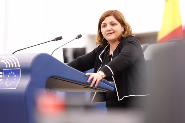 Fotografie 17: EP Plenary session - Social and employment aspects of restructuring processes: the need to protect jobs and workers’ rights