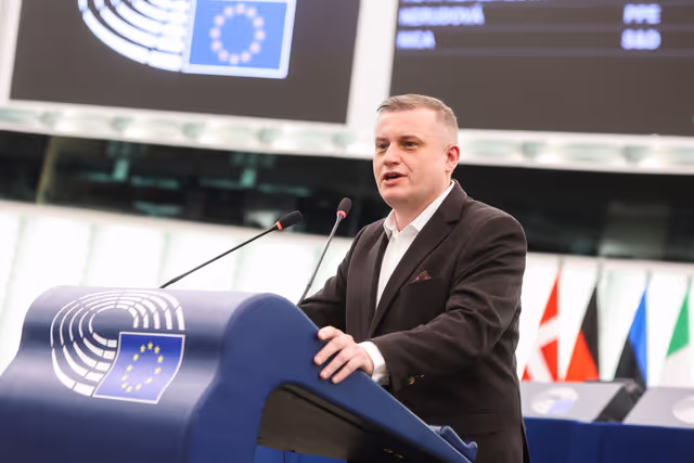 Fotografia 4: EP Plenary session - Action Plan for the Automotive Industry